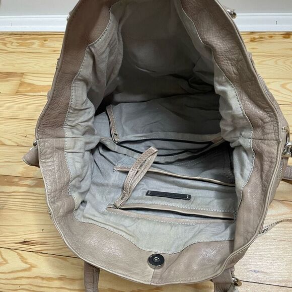 Day and Mood Hannah Bag Gray Beige Taupe Satchel shoulder strap Hobo Leather - Picture 6 of 13